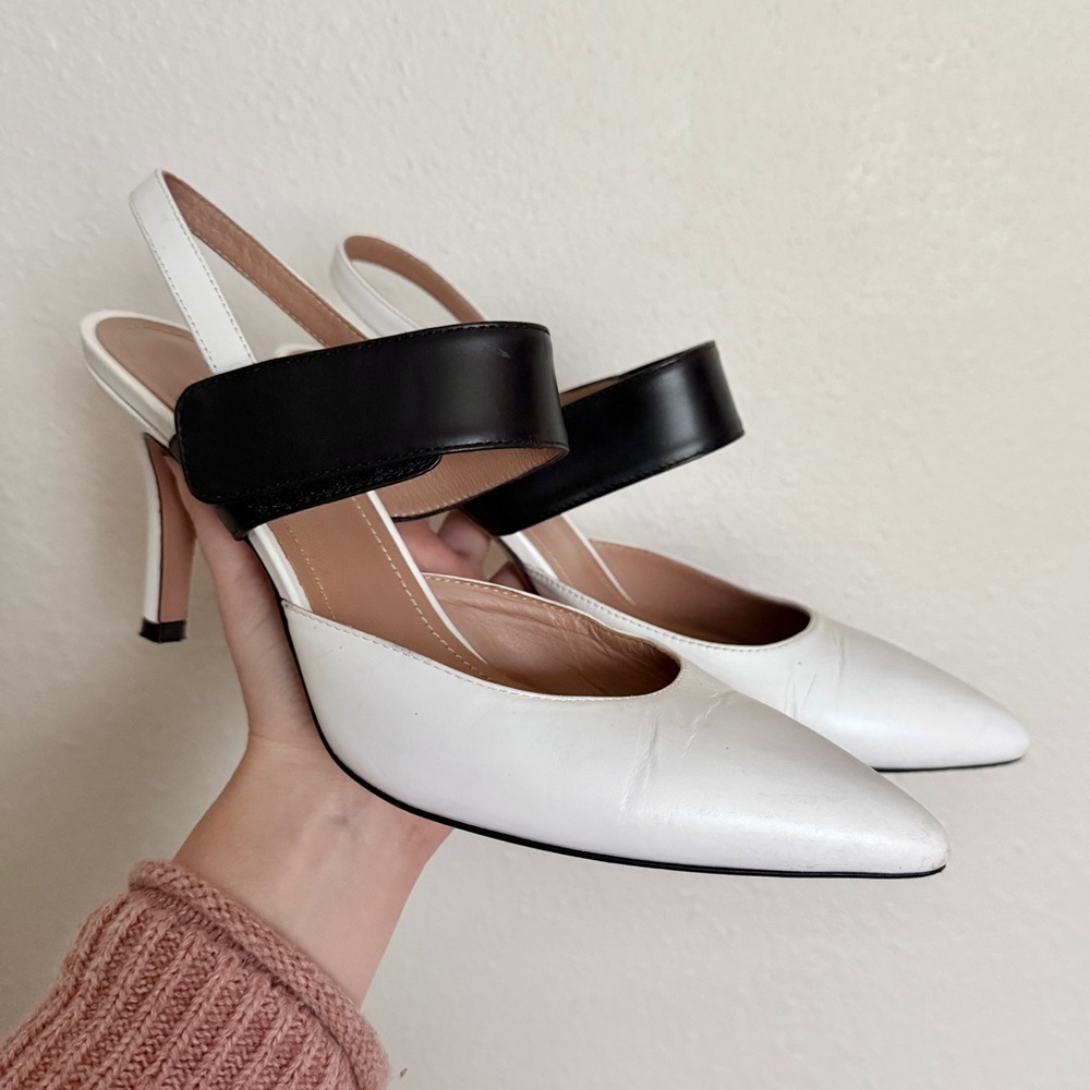Lewit ‘Viola’ Leather Pumps in White & Black | Size 38.5